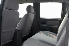 金龙 海格 2011款 两驱 2.3L汽油 双排皮卡