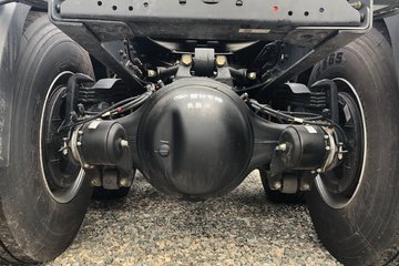 一汽解放新j6p重卡南方版460马力6x4牵引车457后桥ca4250p66k24t1a1e5