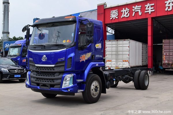 东风柳汽 新乘龙M3中卡 180马力 4X2 7.8米厢式载货车(LZ5182XXYM3AB)