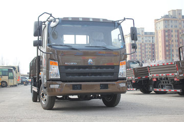 中国重汽HOWO 悍将 190马力 5.75米排半栏板载货车(ZZ1107H4515F1)