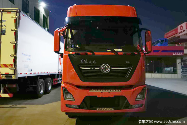 东风商用车 天龙KL重卡 420马力 8X4 9.6米厢式载货车(DFH5310XXYA1)