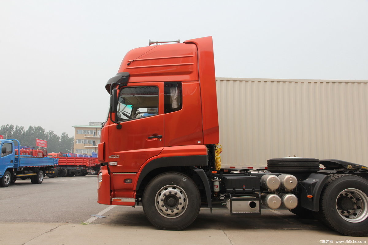 天龙重卡 375马力 6x4 牵引车(dfl4251a10)_实拍图片_78911_卡车之家