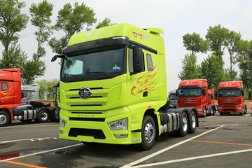 一汽解放 j7重卡 基本型 550马力 6x4牵引车(嫩芽绿)(ca4250p77k25t1