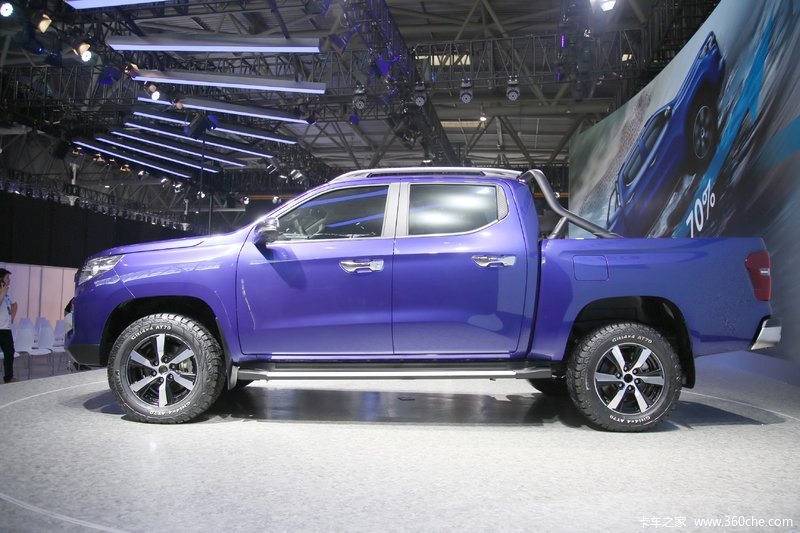 5t柴油 129马力 四驱 标轴双排皮卡_实拍图片_784272_卡车之家