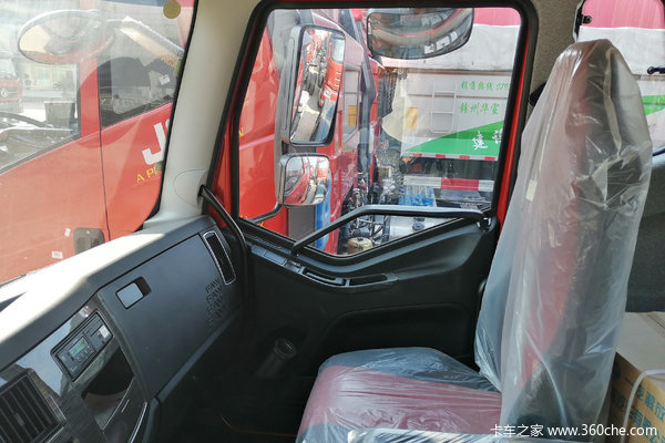 上海沪淮解放J6L载货车火热促销中 让利高达0.5万