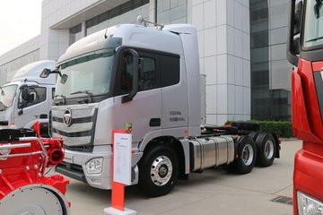 福田 欧曼EST 6系重卡 560马力 6X4牵引车(国六)