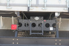 庆铃 FVR重卡 240马力 4X2 7.1米厢式载货车(QL5150XWQFRJ)