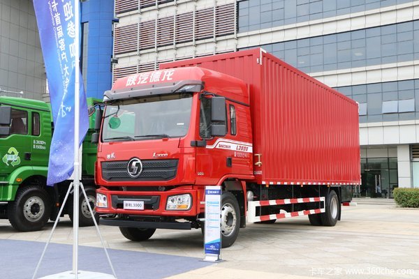 陕汽重卡 德龙L3000 200马力 4X2 6.75米厢式载货车(SX5180XXYLA5012)