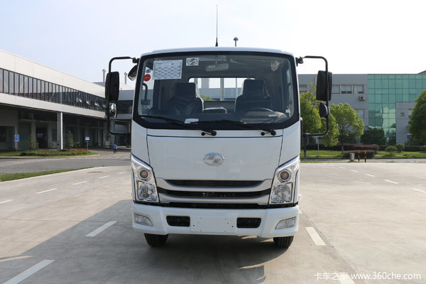 跃进 超越C500-33 156马力 3.82米AMT排半栏板轻卡(SH1042ZFDDWZ1)