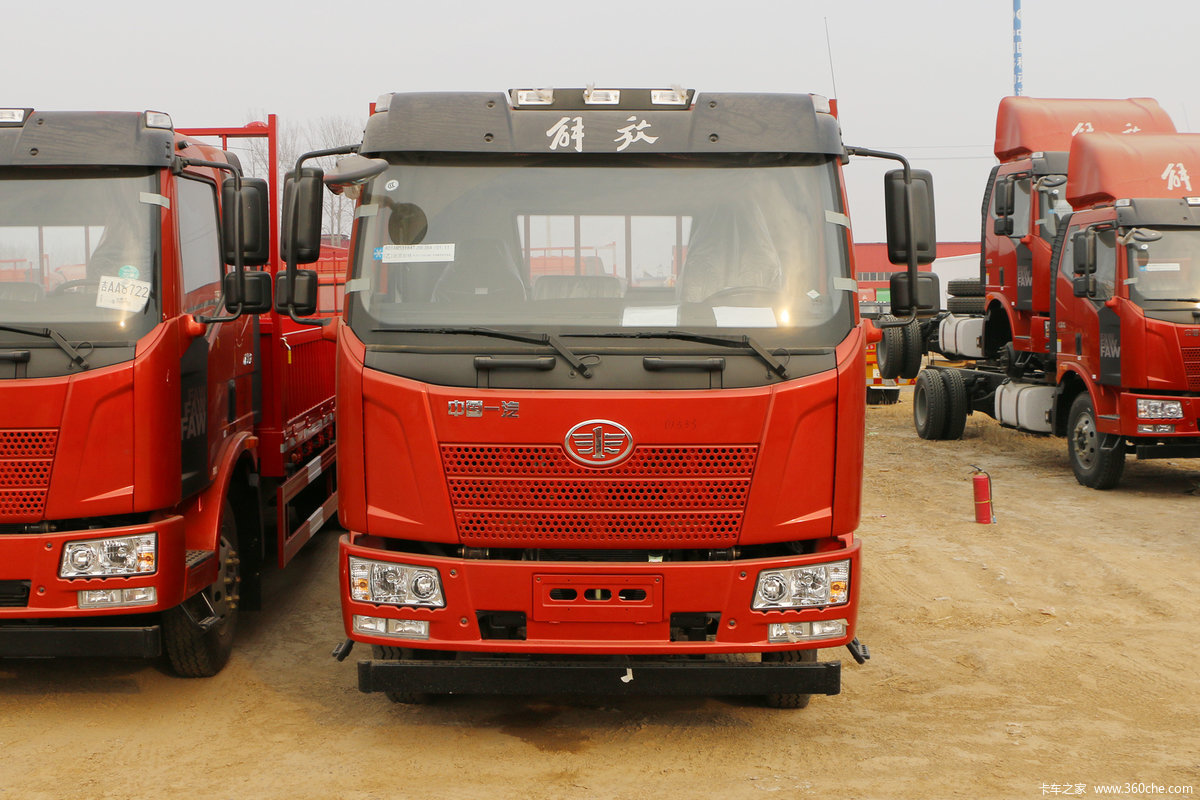 一汽解放 J6L 220马力 4X2 洗扫车(海德牌)