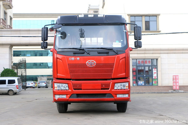 徐州解放底盘随车吊 8吨吊机仅需31.5万