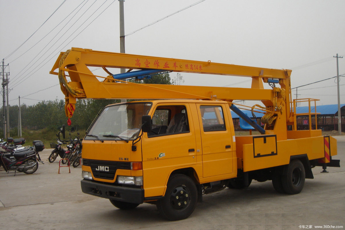 江铃 顺达 102马力 4X2 高空作业车(楚胜牌)