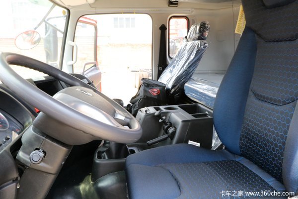 运城东风天龙vl牵引车火热促销中让利高达1万