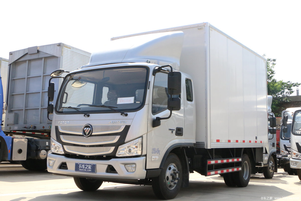 福田 欧马可S3系 高效快递快运版 156马力 5.25米排半厢式载货车