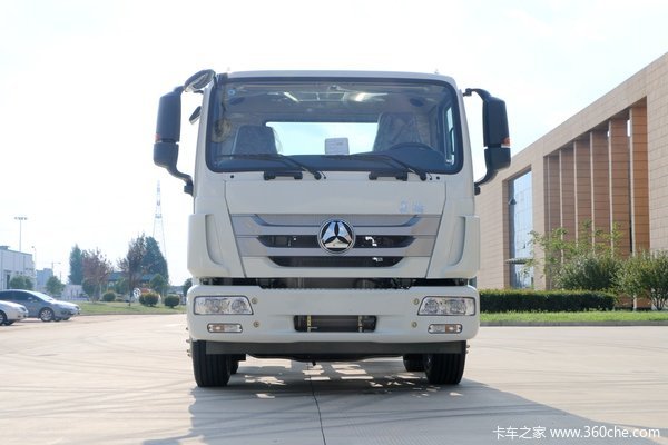 中国重汽 豪瀚J5G 210马力 4X2 7.53米冷藏车(冰凌方)