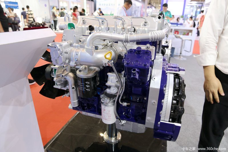 【图】云内动力d40tcif5 129马力 4l 国六 柴油发动机_实拍图片