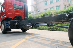 东风柳汽 新乘龙M3中卡 200马力 4X2 7.8米厢式载货车(国六)(LZ5180XXYM3AC1)