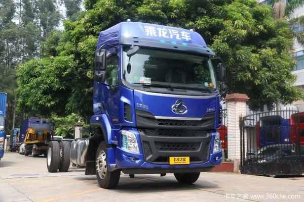 东风柳汽 乘龙H5中卡 245马力 4X2 6.8米厢式载货车(LZ5180XXYH5AC1)