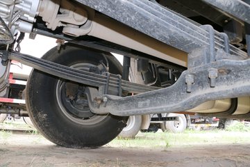 福田欧曼est6系重卡360马力8x4953米厢式载货车440后桥bj5319xxyaa