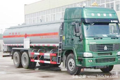 中国重汽 HOWO 266马力 6X4 运油车(醒狮牌)(SLS5252GYYZ3)