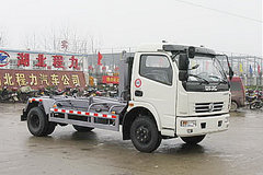 东风 多利卡 140马力 4X2 垃圾车(程力威牌)(CLW5090ZKX3)