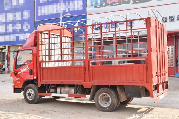 降价促销 J6F载货车仅售9.88万        