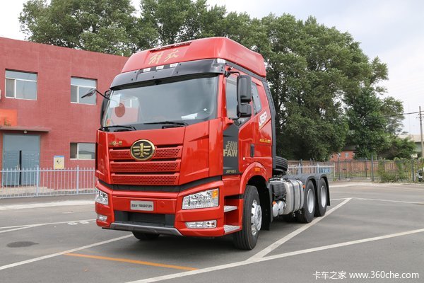 一汽解放 新J6P重卡 领航版 550马力 6X4牵引车(空悬)(CA4250P66K25T1A1E5)