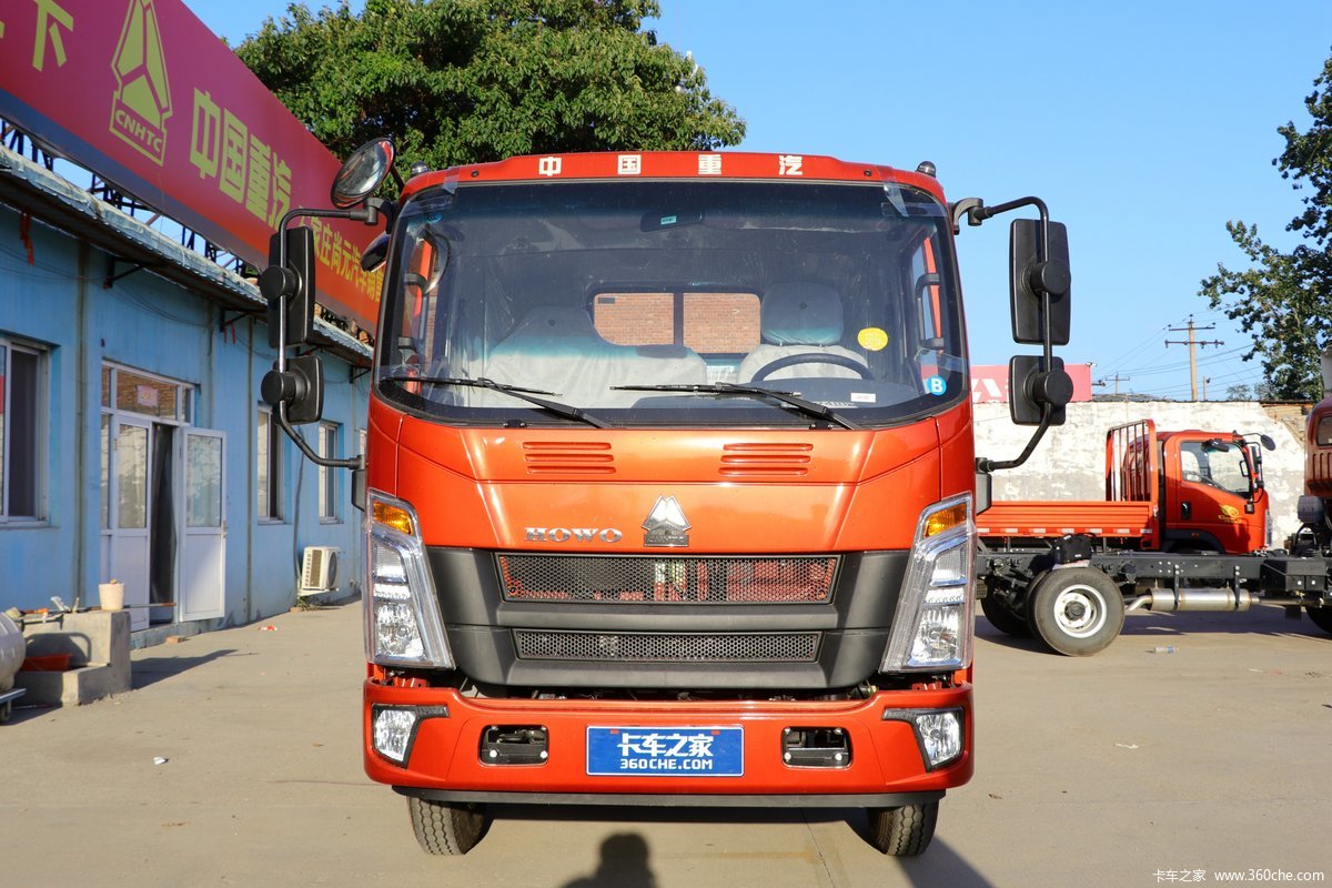 中国重汽HOWO 统帅 170马力 5.2米排半栏板载货车