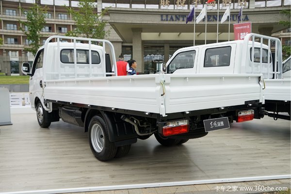 优惠0.2万 宁波东风途逸载货全系0首付