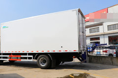 福田 奥铃大黄蜂 210马力 6.1米排半厢式载货车(BJ5186XXY-A1)