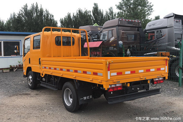 解放公狮双排载货车 既能拉货还能乘坐人