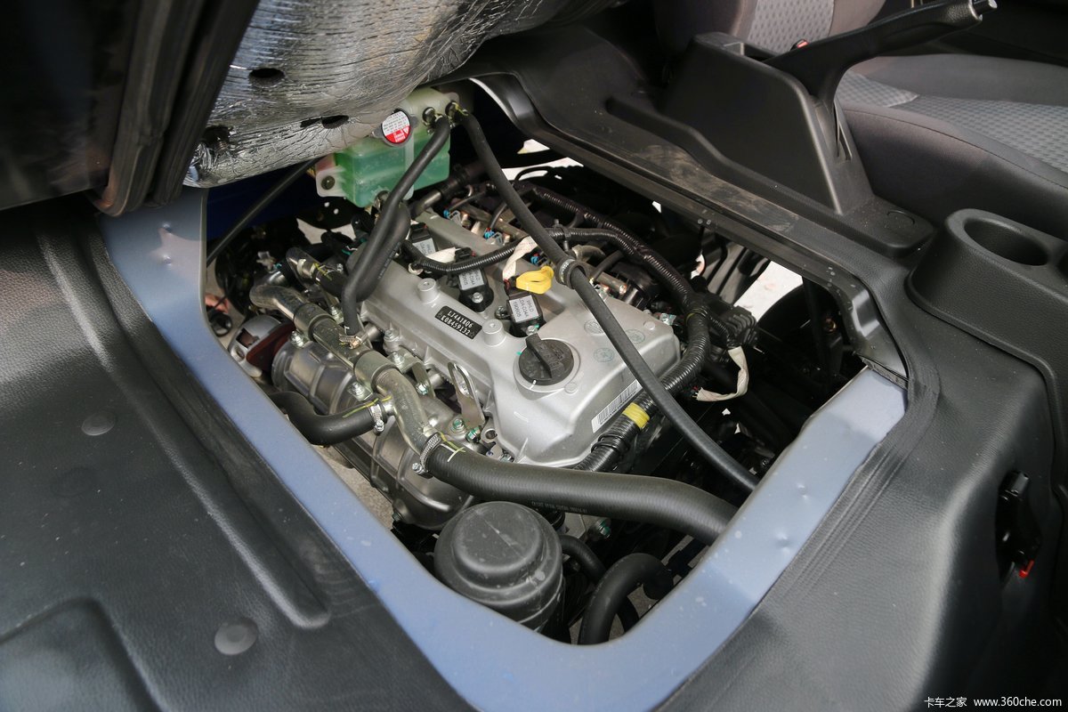 【图】长安跨越王d5plus 标准版 1.8l 125马力 3.