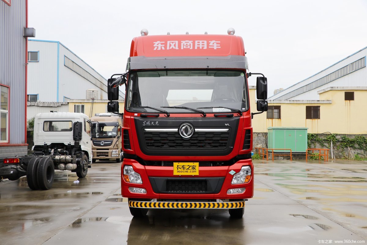 东风新疆 天龙VL燃气 400马力 6X4 CNG牵引车(东风14挡)(国六)