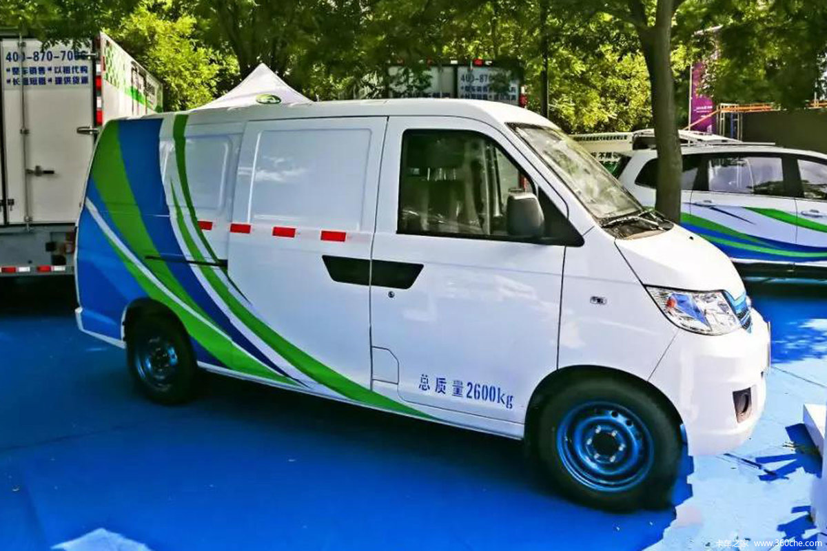 开瑞 优优EV 舒适型 2.6T 4.43米纯电动封闭厢式运输车40kWh