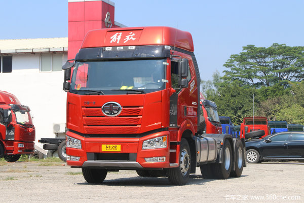 一汽解放 J6P重卡 北方版 460马力 6X4牵引车(CA4250P66K24T1A1E5)