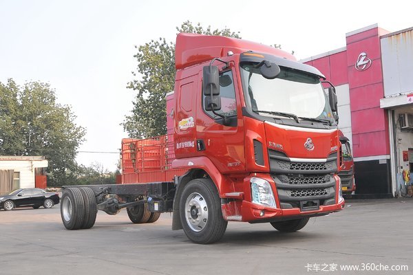 疫情期间促销售14万   新乘龙M3载货车