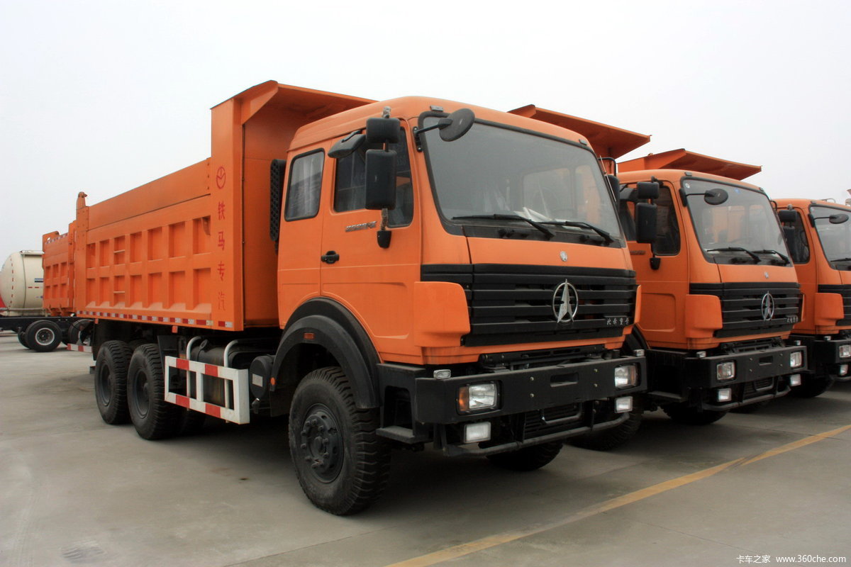 北奔 NG80系列重卡 270马力 6X4 4.81米自卸车