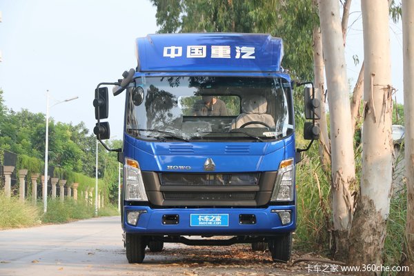 中国重汽HOWO 悍将 136马力 4.15米单排厢式轻卡(ZZ5047XXYF3315E145)