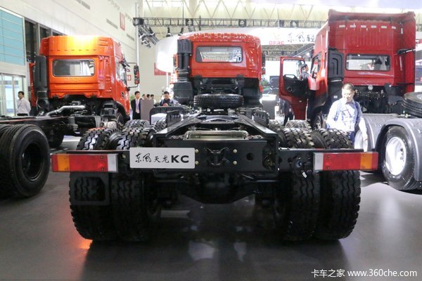 东风商用车 天龙KC重卡 450马力 8X4 8.2米自卸车