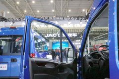 南京依维柯 欧胜超瑞系列 2020款 129马力 2.3T手动 6-9座 高顶长轴多功能客车(国六)