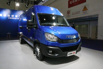 南京依维柯 欧胜超瑞系列 2020款 146马力 3.0T自动 5-9座 短轴高顶多功能客车(国五)