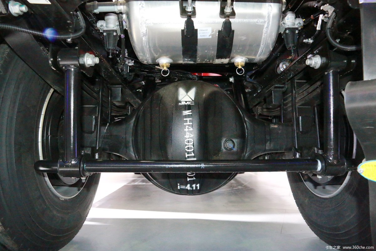 【图】江铃重汽 威龙重卡 4x2 fcv氢燃料牵引车127kwh_实拍图片