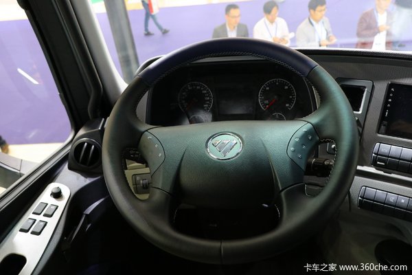 車型名稱 福田 歐曼est-a 6系重卡 490馬力 6x2 amt自動擋牽引車 驅動