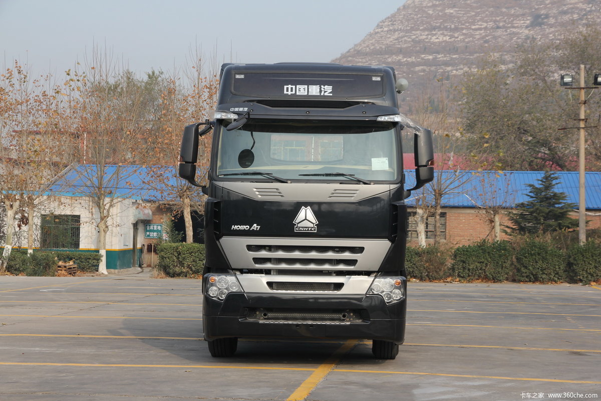中国重汽 HOWO A7系重卡 420马力 6X4 牵引车(驾驶室A7-P)
