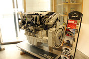 德国曼D2066LF01 430马力 10.52L 国三 柴油发动机