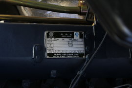 欧曼VT 牵引车底盘                                                图片