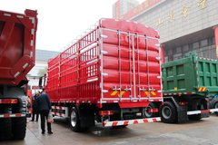 中国重汽 豪瀚N5W中卡 标运版 220马力 4X2 6.75米仓栅式载货车(国六)(ZZ5185CCYK5113F1)