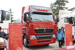 中国重汽 HOWO 经典版 T7H重卡 480马力 6X4 AMT牵引车(ZZ4257V324HE1B)