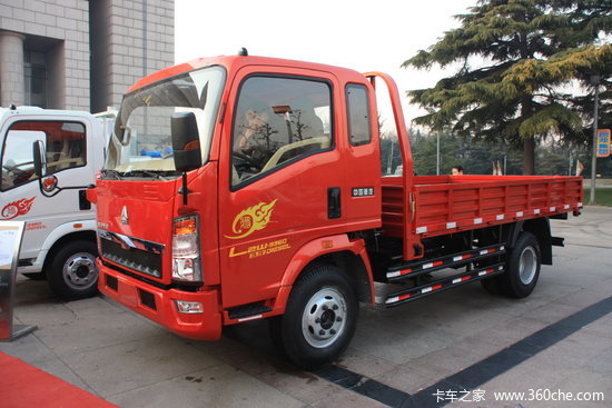 中国重汽HOWO 悍将 170马力 3.85米排半栏板轻卡(ZZ1047F341CE145)