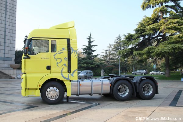 优惠 1万 哈尔滨SITRAK G7牵引车促销中